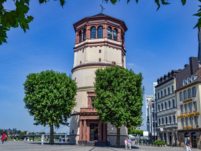 Der Schloßturm am Rhein